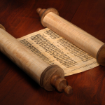 Torah_Scroll_from_123rf.175212641